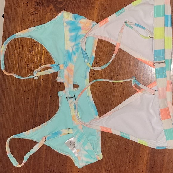 Bikini Tops - Picture 2 of 3